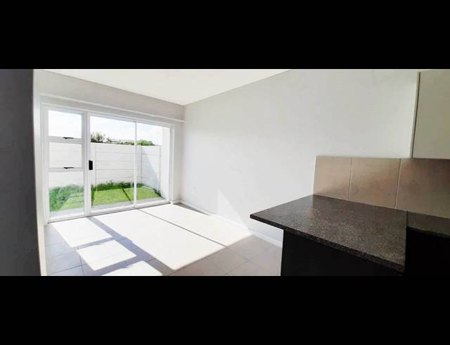 2 BEDROOM TOWNHOUSE RENTED IN FAIRVIEW